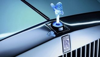 Biểu tượng phát sáng của Rolls-Royce bị cấm cửa ở Châu Âu