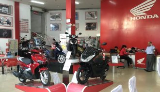 Thị trường xe máy "tụt dốc", các hãng xe máy giảm giá sập sàn